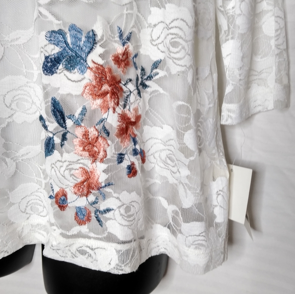 SKYE'STHE LIMIT blouse WOMES 1X white embroidery  accent - Picture 6 of 11
